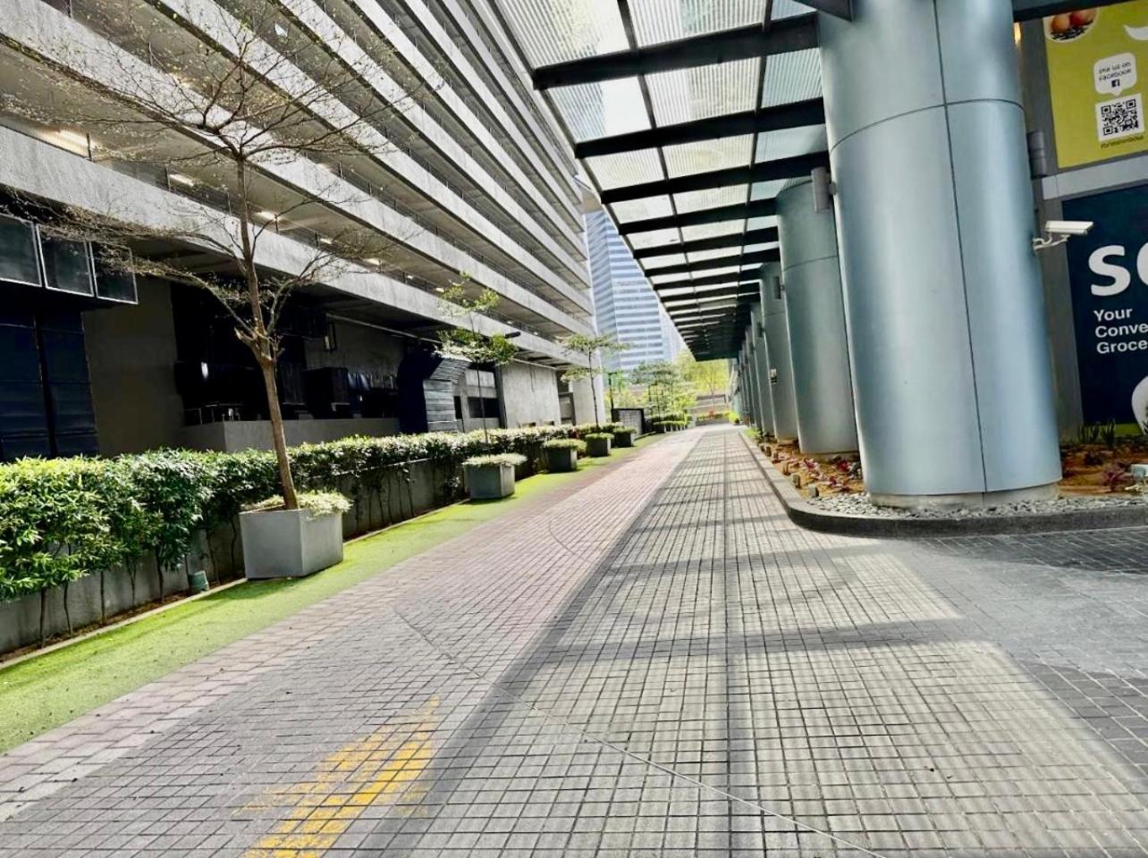 Summer Suites Klcc By Victorians 쿠알라룸푸르 외부 사진