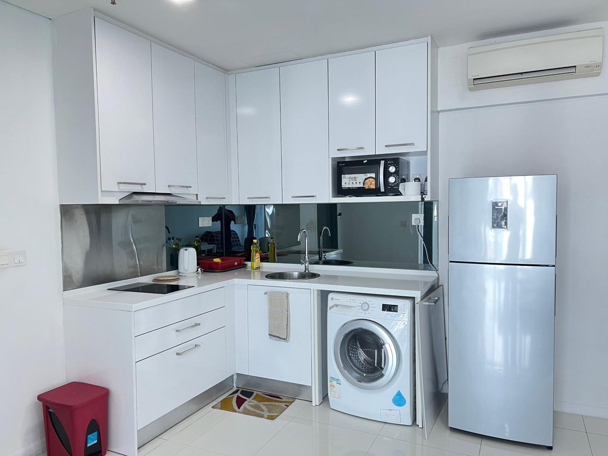Summer Suites Klcc By Victorians 쿠알라룸푸르 외부 사진